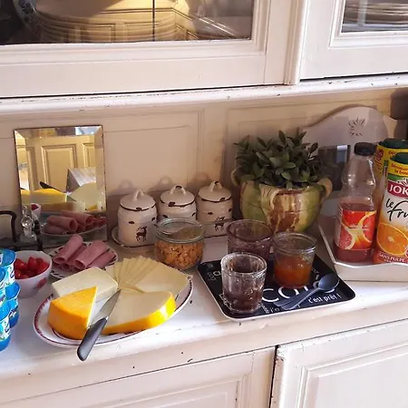 Bed & Breakfast Maison D'hotes Le Quatorze